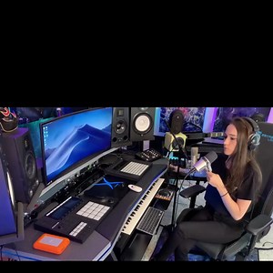 Legendary Artists Trust StudioDesk.🌟 See why.🎶 #StudioDesk #MusicMakers | StudioDesk