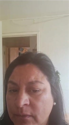 Cuando nos manda video mostrando que se sacó las cejas 😂