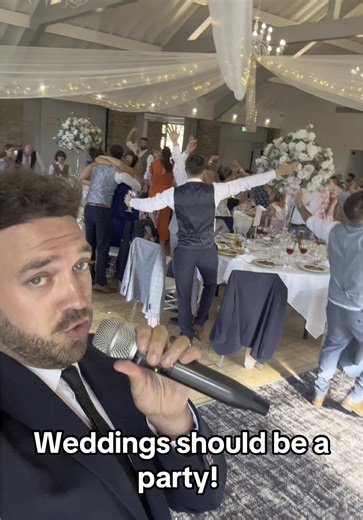 Getting married? Make your wedding breakfast FUN! 🎙️ #weddingsinger #weddings #weddingentertainment #singer #swing #countrymusic #host