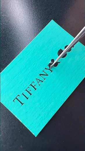 Did you know this shade of blue color has been registered as a color trademark by Tiffany? 💎