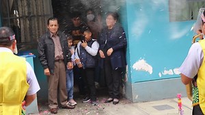 43K views · 903 reactions | Que lindo como se emociona el señor y como baila el huaylas. vean este video . nuestro folkore es himno del Perú, sigamos difundiendo nuestra musica. para separar tu serenata puedes comunicarte al 980081527 . 972368205. gracias a todos ustedes muchas bendiciones. | Ernesto Nuñez- El saxo del pueblo | Facebook