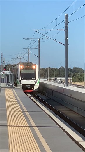 Transperth train set to get to the work @ B-series set 073 on Ellenbrook Line Up