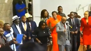 JAYMO ULE MSEE GIFTS BABA ANOTHER SONG FOR BABA DANCE BY MT KENYA YOUTHS 'TUNASODEKA' | Mutembei TV