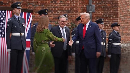 Starmer urges calm and unity in the face of Trump's Greenland threats