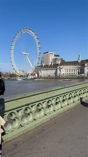 Spring walk in Westminster Bridge ❤️ | Touchdown London