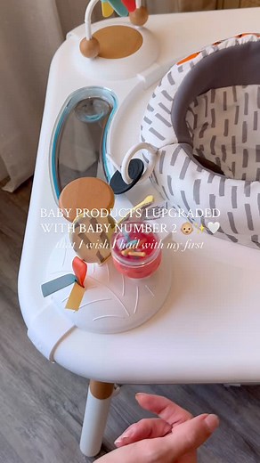 Mackenzie Hyland on Instagram: "Baby products I upgraded for baby number 2 👶🏼 Comment ✨BABY✨ and I’ll send you over the links to these two amazing products! The @skiphop high chair + activity center grows with your little one and actually lasts. I wish I had bought these the first time around! #babygear #babyregistry #babymusthaves #babyregistryessentials #babyhighchair #ad #babyproduct #skiphop"