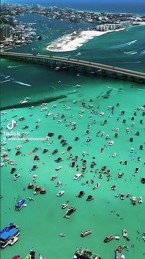 Crab Island, Destin, Florida ￼