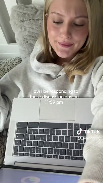 Mastering Late-Night Discussion Post Strategies