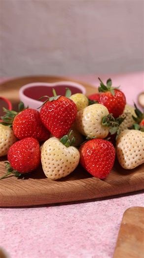 44K views · 104 reactions | Love a grazing board? Then you’re going to fall head over heels with this Valentine’s-inspired platter of dreams. Ideal for a romantic night in with a partner or pals, here’s our pick of top treats… ❤️ Love Struck Mini Colin and Connie the Caterpillar❤️ You Float my Boat chocolates ❤️ Collection Marc de Champagne Truffles ❤️ Poppin’ in to say I Love You Miso Caramel PopcornWho are you sharing yours with? | Marks and Spencer | Facebook