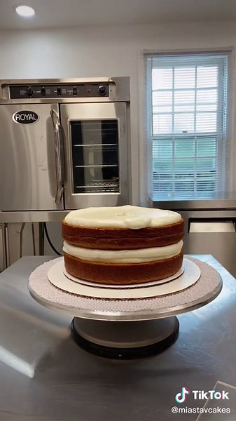 Most Colorful Wedding Cake Decorating Process