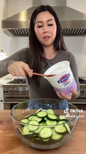 Creamy Cucumber Salad Recipe with Greek Yogurt and Dill