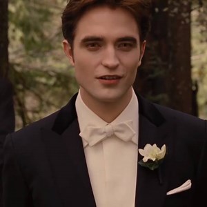 1.3K reactions · 163 shares | Are you all about Team Edward? Twilight – The Complete Collection 10th Anniversary Special Edition box set is released on November 5. Pre-order now! | The Twilight Saga: Official UK Page | Facebook