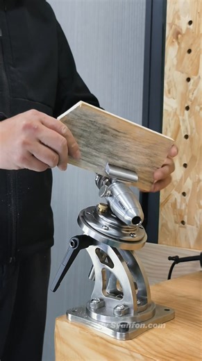 441K views · 2K reactions | Universal Bench Vise! It can rotate 360°...