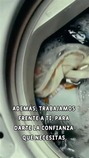 ¿Lavadora descompuesta? No la cambies todavía. La mayoría de las fallas tienen solución y pueden salirte mucho más económicas que comprar una nueva. Somos especialistas en reparación y mantenimiento de lavadoras de cualquier marca. Vamos hasta tu domicilio, te explicamos el proceso y trabajamos frente a ti para darte confianza. Revisión: 250 pesos (y si autorizas la reparación, se descuentan del total). Antes de gastar de más, mejor repararla con expertos. Escríbenos y agenda tu servicio hoy mis