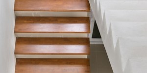 How Do You Attach Oak Treads to Existing Concrete Stairs?