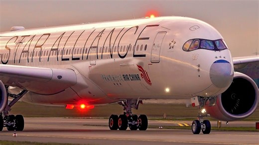 Jets battle ice and wind in Frankfurt’s frozen skies