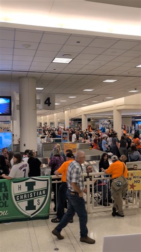 The Chicago Midway International Airport crowd is large and building energy for the arrival of our historic 125th flight featuring our 12,000th veteran to receive their Welcome Home of a Lifetime! #HFC125 | Honor Flight Chicago