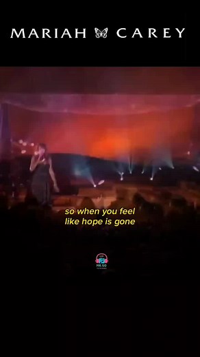 Penyanyi Suara Tertinggi di Dunia - Jangkauan 5 Oktav oleh Mariah Carey