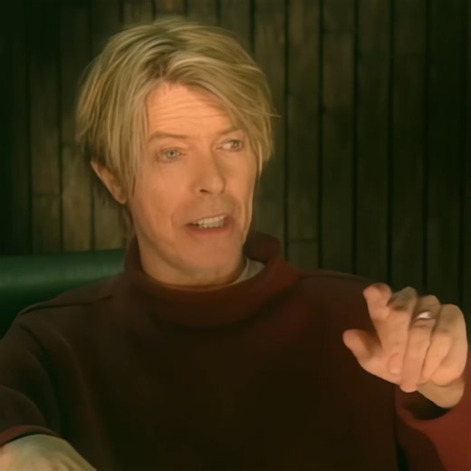 BOWIE TALKS HEATHEN “Made for a real world, All things must pass...” David Bowie’s Heathen album was released in 2002, 10th June UK / 11th June US. The advertising campaign utilised the legend: CLASSIC DAVID BOWIE CIRCA 2002. Twenty-three years later that seems a more than reasonable claim. Here’s a teaser from the Heathen Electronic Press Kit (EPK), which has DB outlining the meaning behind the concept of the title. Watch the full 5:14 minutes of the EPK here: https://youtu.be/ugSW8T4FDY0 where