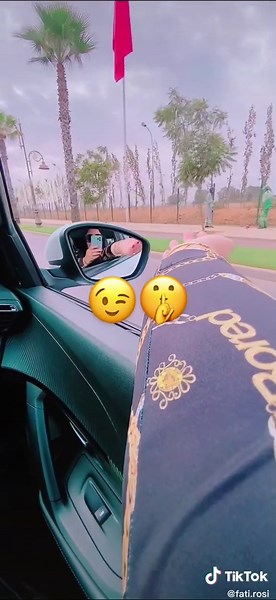 Stylish Car Window Views: A Fashion Statement