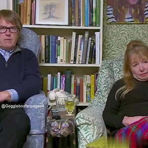 22K views · 815 reactions | Men have permission to giggle now 藍 #Gogglebox | GoggleboxFanpage | Facebook