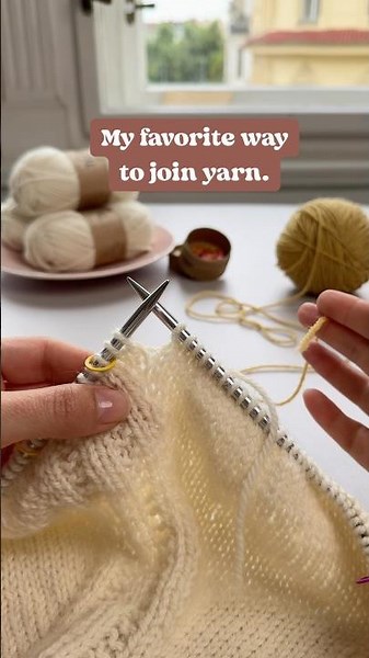 My all time favorite way to join yarn. I went with the craziest one. 😊 The twist and weave.