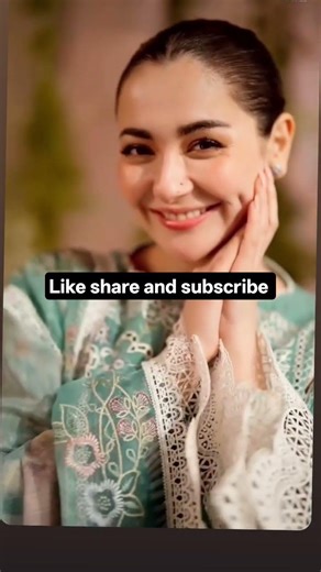 Hania Amir 💗❤️ latest design #hania #trending #pakistaniactor #viralshort