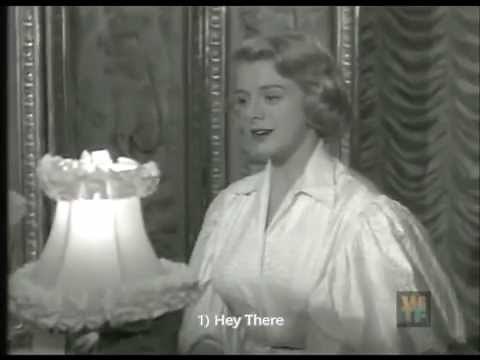Top 10 Rosemary Clooney Songs