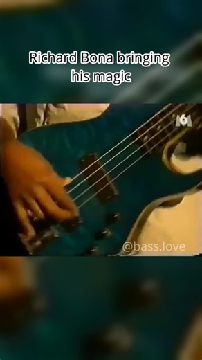 Richard Bona bringing his magic to the Pat Metheny Group ✨🎶 A master of groove, melody, and feel. #Basslove #RichardBona #PatMethenyGroup #BassLegend #BassGroove #WorldJazz #JazzFusion #BassInspiration #BassPlayer #FusionBass | Bass Love