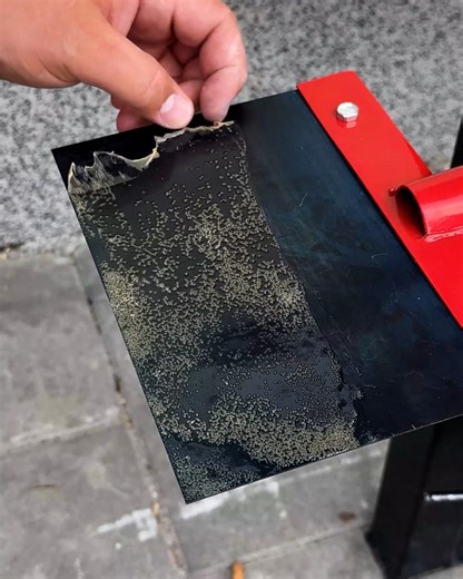 Simple trick to remove stubborn dirt from metal scraper | Magic Hands Creations