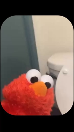 Elmo😂😂 #fyp #explorepage✨ #viralreels #foryou #funny #funnyvideo #comedy #elmo #reels #funnyvideos @elmo @logeypump23 | Funn Ones