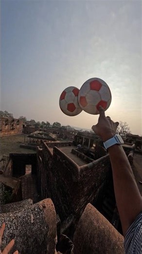 Risk gives you Wings⚽🏆 #parkour #football