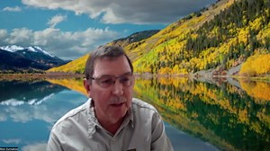 Colorado photographer captures incredible pictures of wolf in Rio Grande County