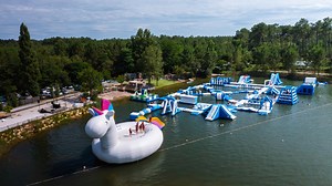 The world's largest inflatable water unicorn is only 20 minutes away from Bordeaux!