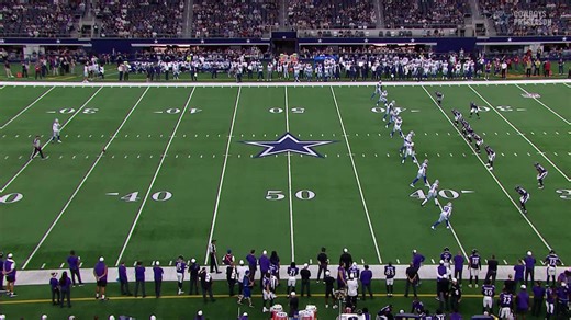 Highlight: Myles Gaskin Finds a Crease for Big Kick Return