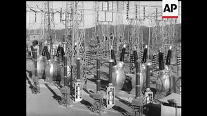 The construction of Kariba dam started in 1955, it was completed in 1959. Kariba is the world’s biggest man-made dam, yet 62 years later, we have a government failing to build basic infrastructure like new water plants, dual carriage way roads, or simply run what they inherited! #RegisterToVoteZW | Hopewell Chin'ono