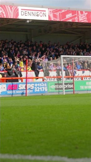 Fast footwork from Ajiboye sets Linney up for a clinical finish 🥶