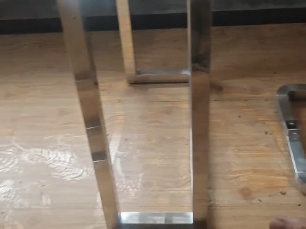 单轨落地式滑轮机和双轨的安装方式