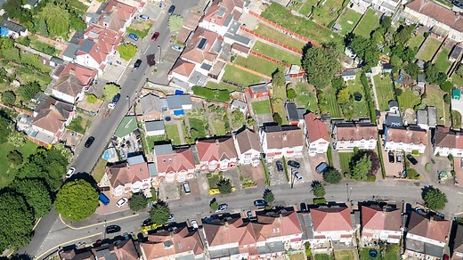 Listening - Local area opinions - Foundation - My local area in Spanish - AQA - GCSE Spanish Revision - AQA (for exams until 2025) - BBC Bitesize