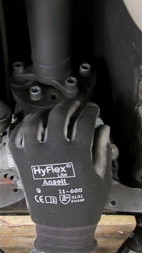 Mercedes Benz Transmission Mount Replacement #mercedesbenz #garage #ASMR