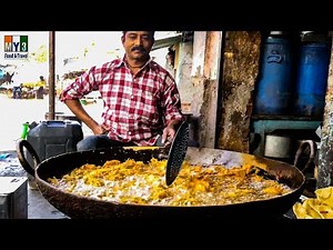 HOW TO MAKE CRISPY ONION FRITTERS | ONION PAKODA | HOW TO MAKE PYAZ PAKORA