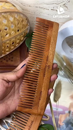 Neem Wooden Comb – 25% Discount Offer