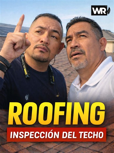 inspección de roofing con el cliente que salio de las instalaciones de luces de navidad y hou es un roof lead#roofingconstruction #roofingsalestips #nashvillerooferalex #rooferoschingones #citaspararooferos