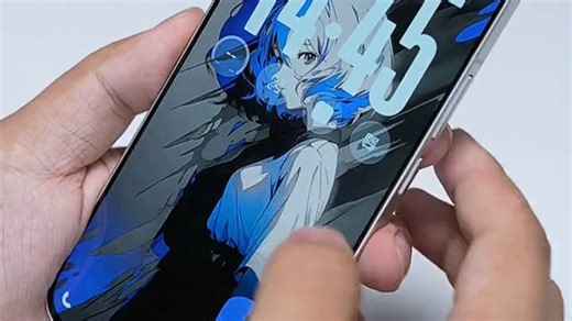 这款手机的多项功能确实超实用！日常通勤拍照、移动办公处理文档，运行流畅不卡顿，续航持久告别电量焦虑，轻松满足工作与生活的各种场景需求。