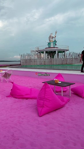 Wisata Pantai Pasir Pink di Bengkong Batam