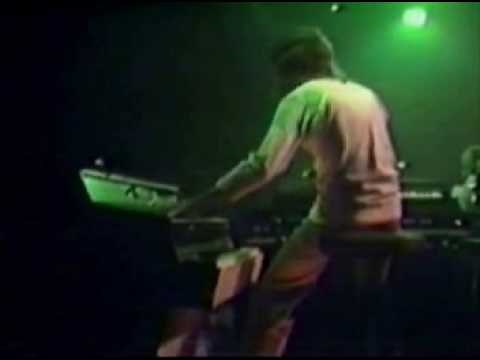 Genesis - Dance On A Volcano - A Trick of the Tail