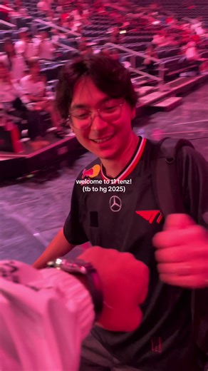 T1 Signs TenZ as Influencer