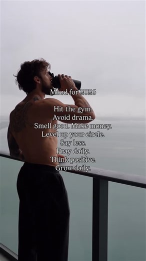 Liam Fitzgerald on Instagram: "Success doesn’t happen by accident. You have to act with purpose to achieve your goals. It’s easy to be average. That’s why 99% of people are. Stand out. Be different. Lock in."