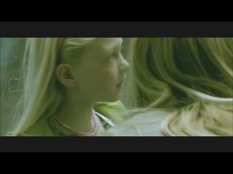 Himlen Falder Officiel Trailer