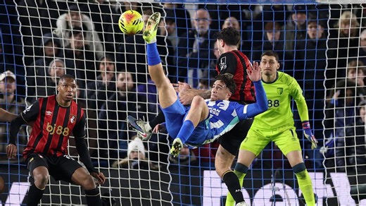 ‘That was unbelievable’: Teenager seals dramatic equaliser with 91st-minute worldie – PL Wrap